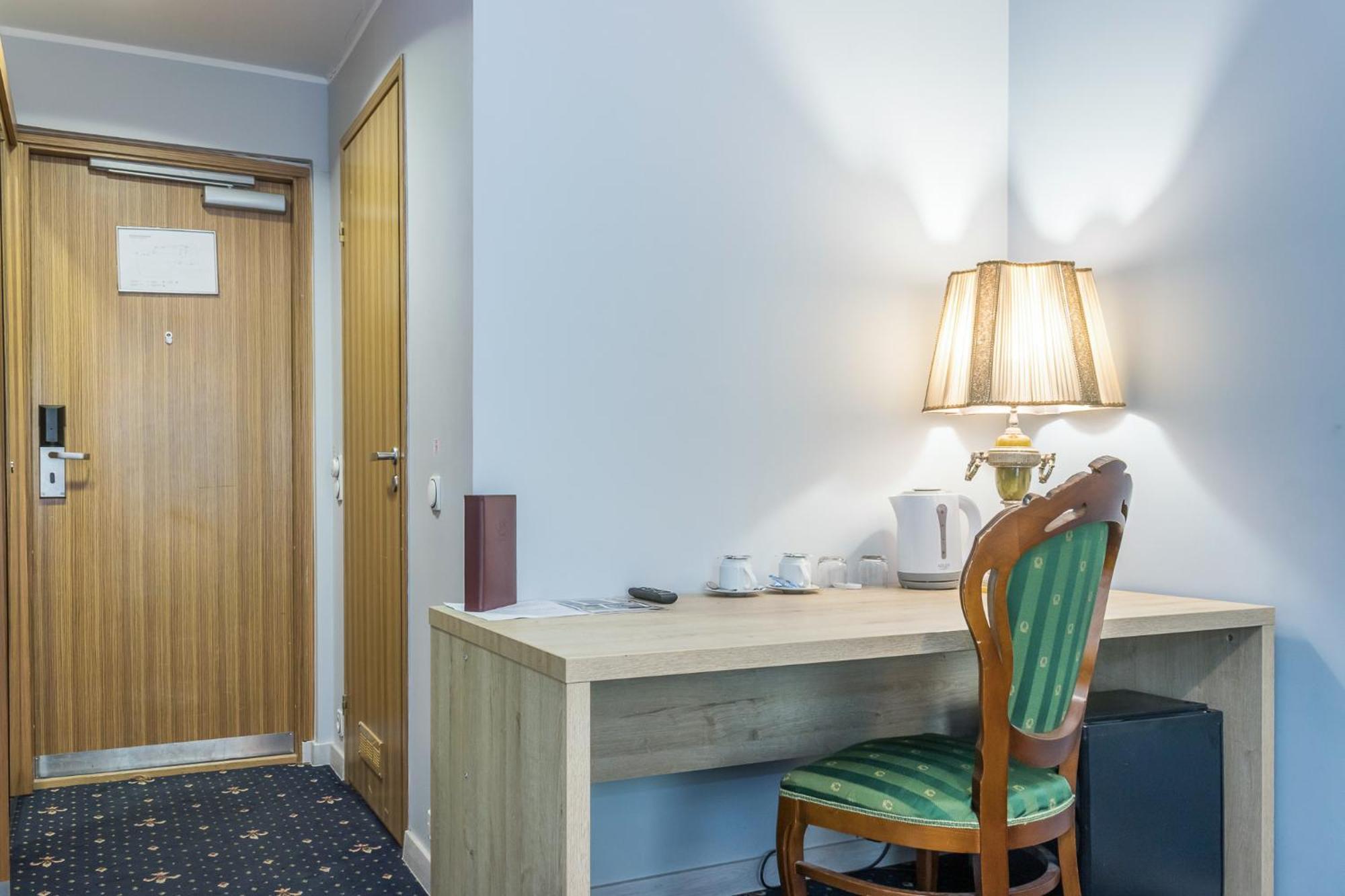 Bern Boutique By Rikas Hotels Tallinn Bagian luar foto